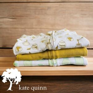 KATE QUINN 🍯 POOH BEAR COLLECTION + 2 Long Sleeve Zipper Footies (0-3)